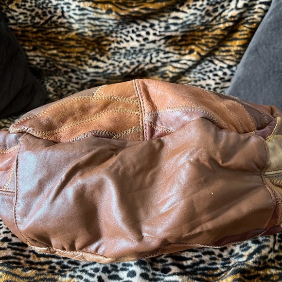 Brown Purse 👜 - Picture 3 of 5